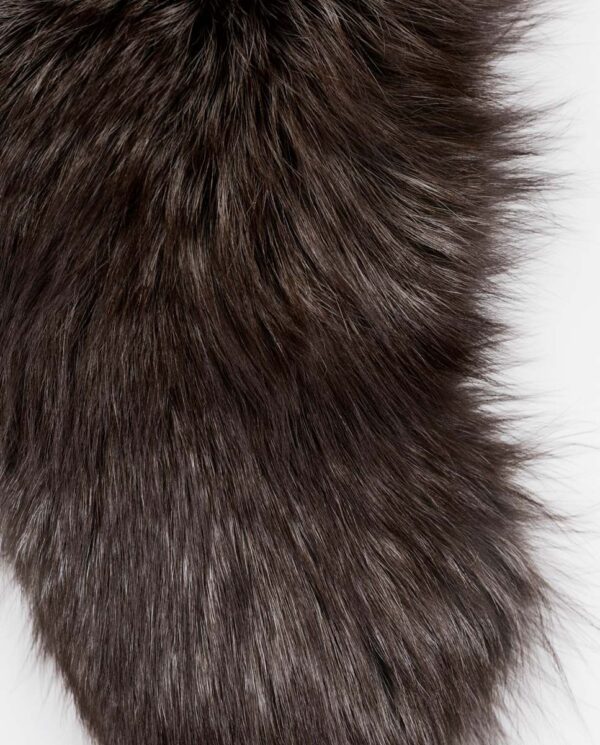 Cuello gris de pelo de zorro tundra FOX calidad Saga marca De la Roca detalle